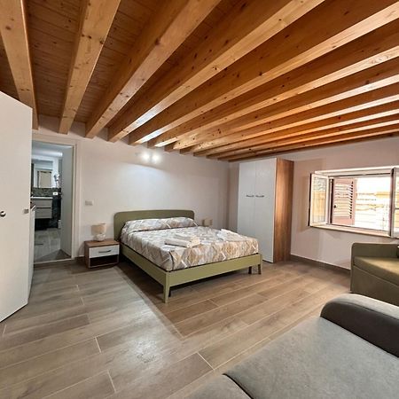 Cortile Riolo Apartment Palermo Ngoại thất bức ảnh